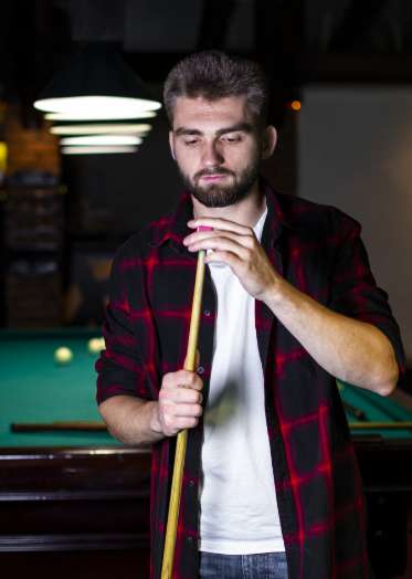 How To Pick a Pool Cue